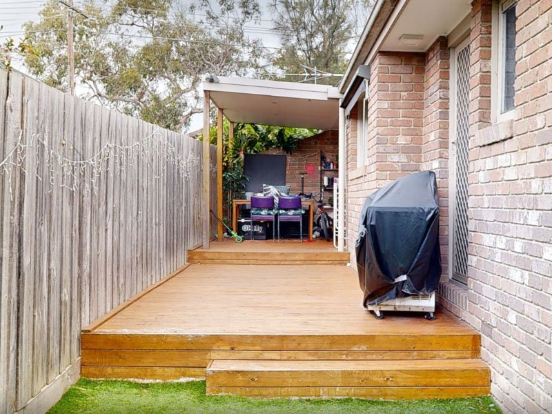 Before renovation of 1 34 Leawarra Parade, Frankston, Vic 3199