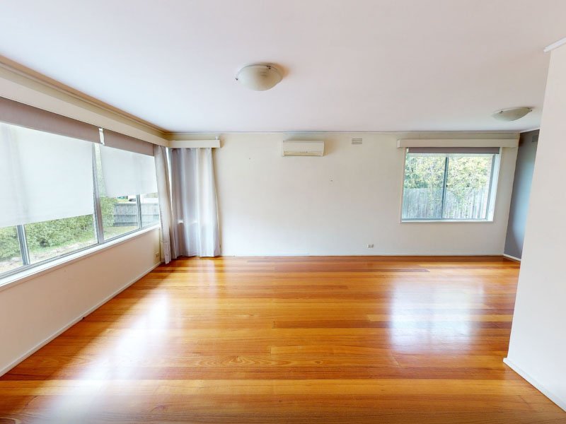 Before renovation of 11 Margaret Avenue, Seaford, VIC 3198