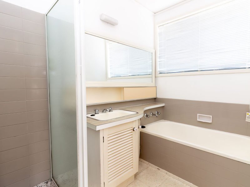 Before renovation of 11 Margaret Avenue, Seaford, VIC 3198