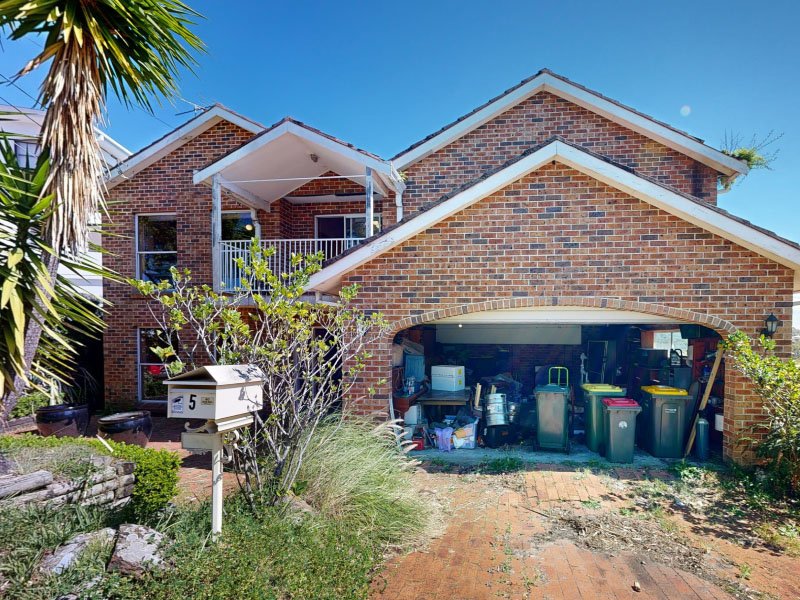 Before renovation of 5 Ripple Street, Kareela, NSW 2232