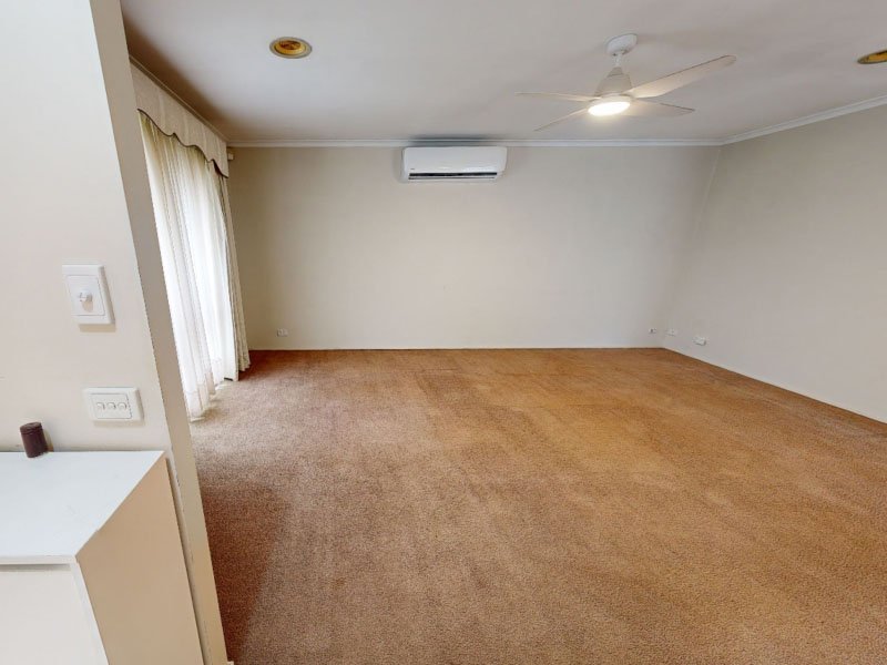 Before renovation of 9 Jason Close Berwick, VIC 3806